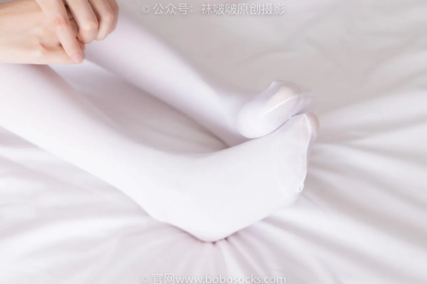 [BoBoSocks袜啵啵]NO.195 小甜豆-黑皮鞋、厚白丝、女仆装 [135P]插图4